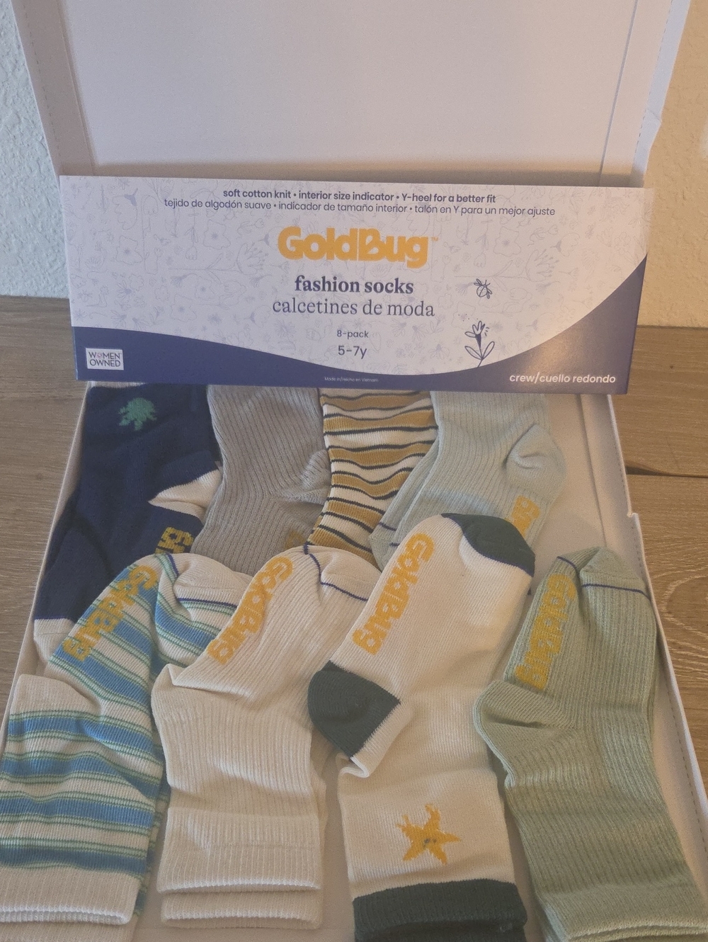 GoldBug Boys' Fashion Crew Socks 8-Pack in Green, Navy & Cream